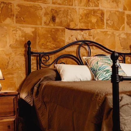 Enchanting 2Bdr Townhouse In Valletta Centre! Dış mekan fotoğraf