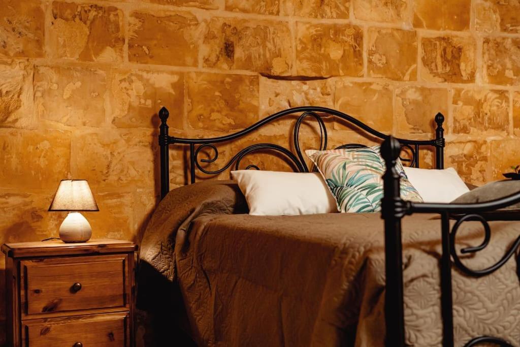 Enchanting 2Bdr Townhouse In Valletta Centre! Dış mekan fotoğraf