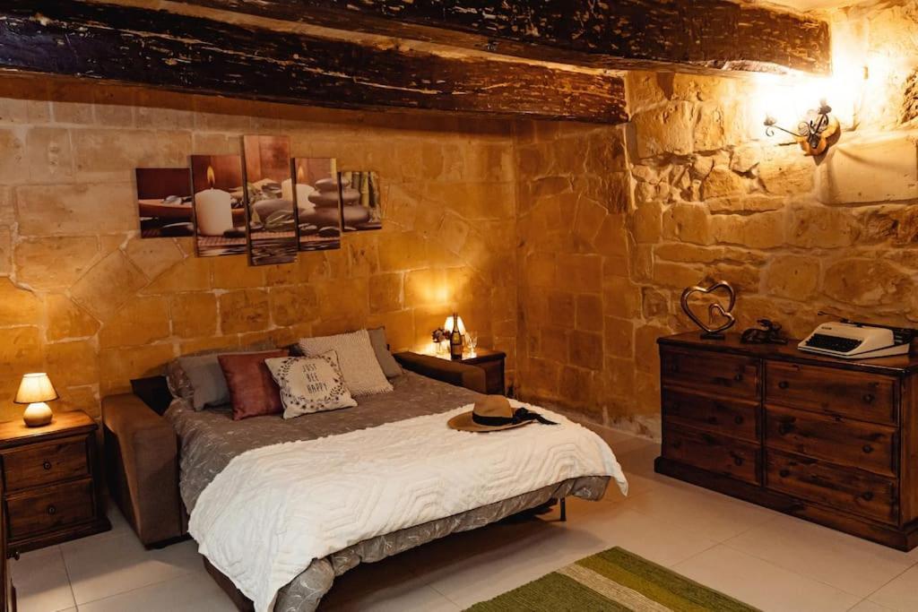 Enchanting 2Bdr Townhouse In Valletta Centre! Dış mekan fotoğraf
