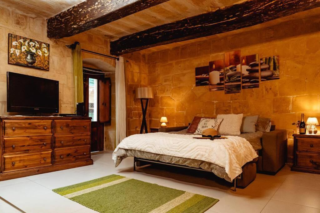 Enchanting 2Bdr Townhouse In Valletta Centre! Dış mekan fotoğraf