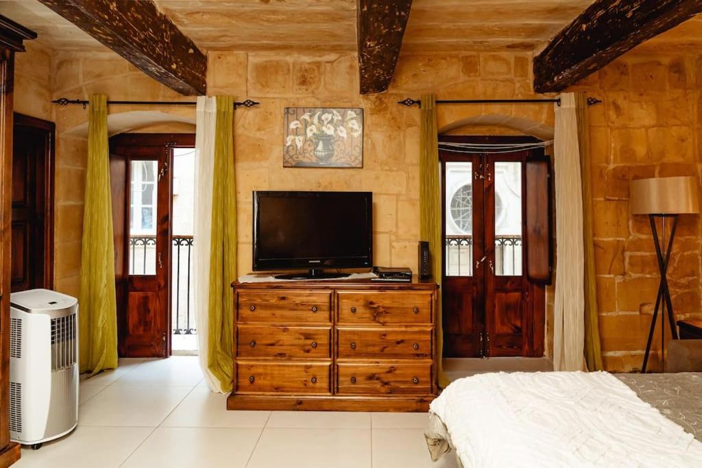 Enchanting 2Bdr Townhouse In Valletta Centre! Dış mekan fotoğraf
